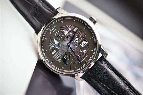 格拉苏蒂手表表针脱落处理技巧详解(图) 格拉苏蒂手表表针脱落处理技巧详解(图)