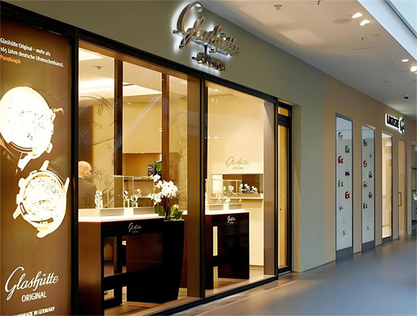 格拉苏蒂手表生锈了处理方法深度解析(图) 格拉苏蒂手表生锈了处理方法深度解析(图)