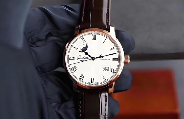 格拉苏蒂手表生锈了处理方法是什么(图) 格拉苏蒂手表生锈了处理方法是什么(图)