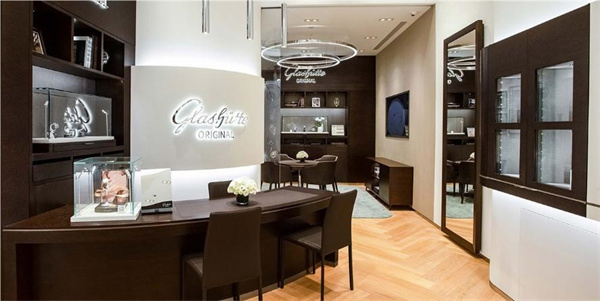 格拉苏蒂手表走走停停应该咋处理(图) 格拉苏蒂手表走走停停应该咋处理(图)