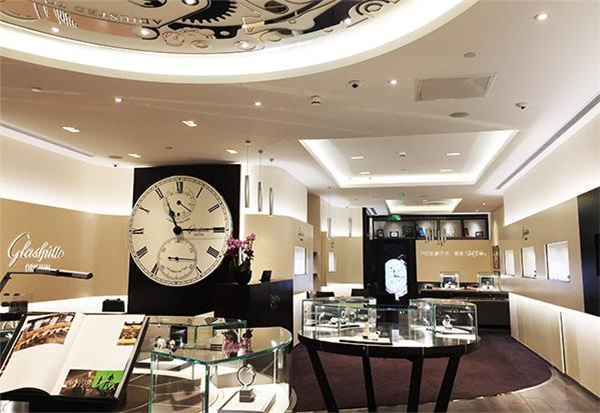 格拉苏蒂手表机芯受损解决技巧推荐(图) 格拉苏蒂手表机芯受损解决技巧推荐(图)