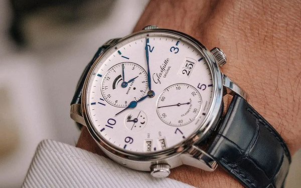 格拉苏蒂机械表机芯生锈解决办法详解(图) 格拉苏蒂机械表机芯生锈解决办法详解(图)